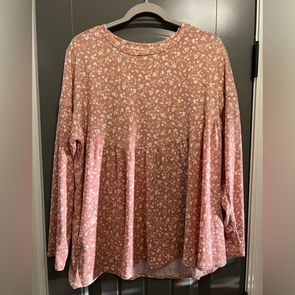 Cotton Bleu boutique shirt, rust color, white pattern, NWT, Size M - Picture 5 of 5